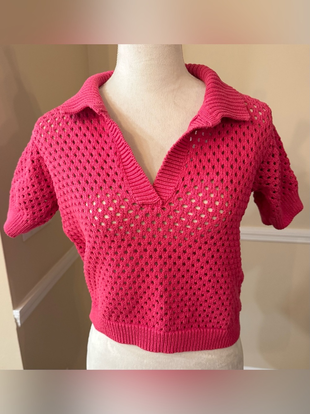 👛 LINE Hot Pink Open Knit V-knit Collared Sweater Top, S Barbiecore Y2K Croche
